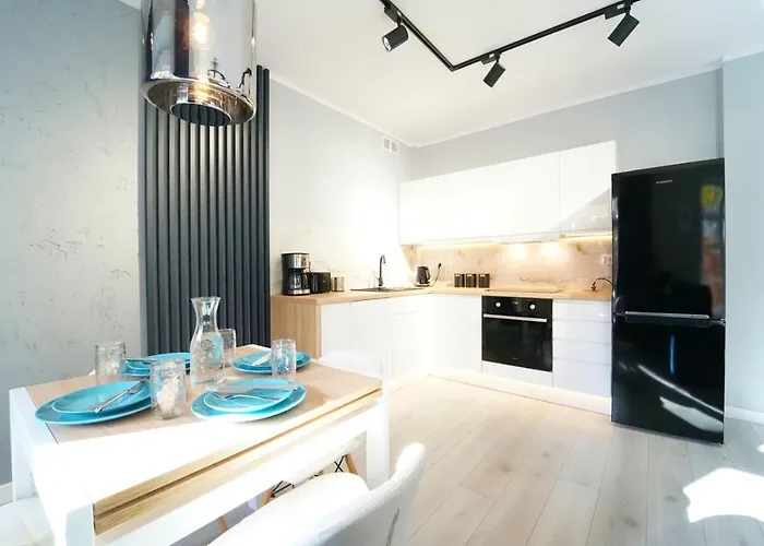 Everysky - Mickiewicza 30 *