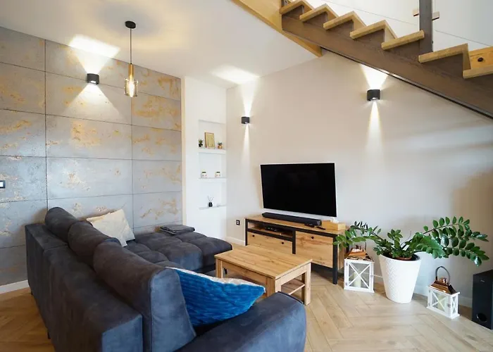 Everysky - Mickiewicza 30 يلينيا غورا